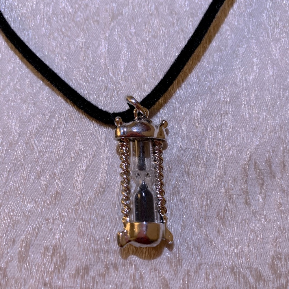 Hourglass necklace 17in velvet cord with hourglass pendant that actually works.